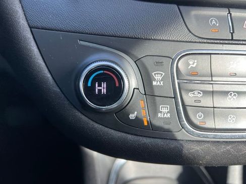 Used 2024 Chevrolet Malibu LT image 23