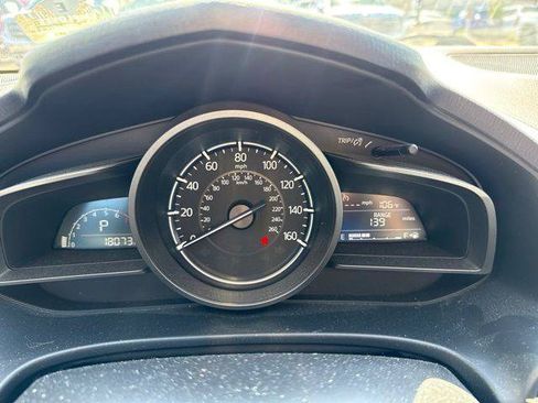 Used 2018 MAZDA MAZDA3 Touring FWD image 6