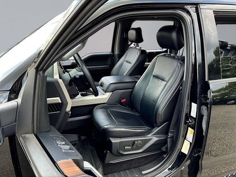 Used 2017 Ford F150 Lariat w/ Equipment Group 501A Mid AWD/4WD image 24