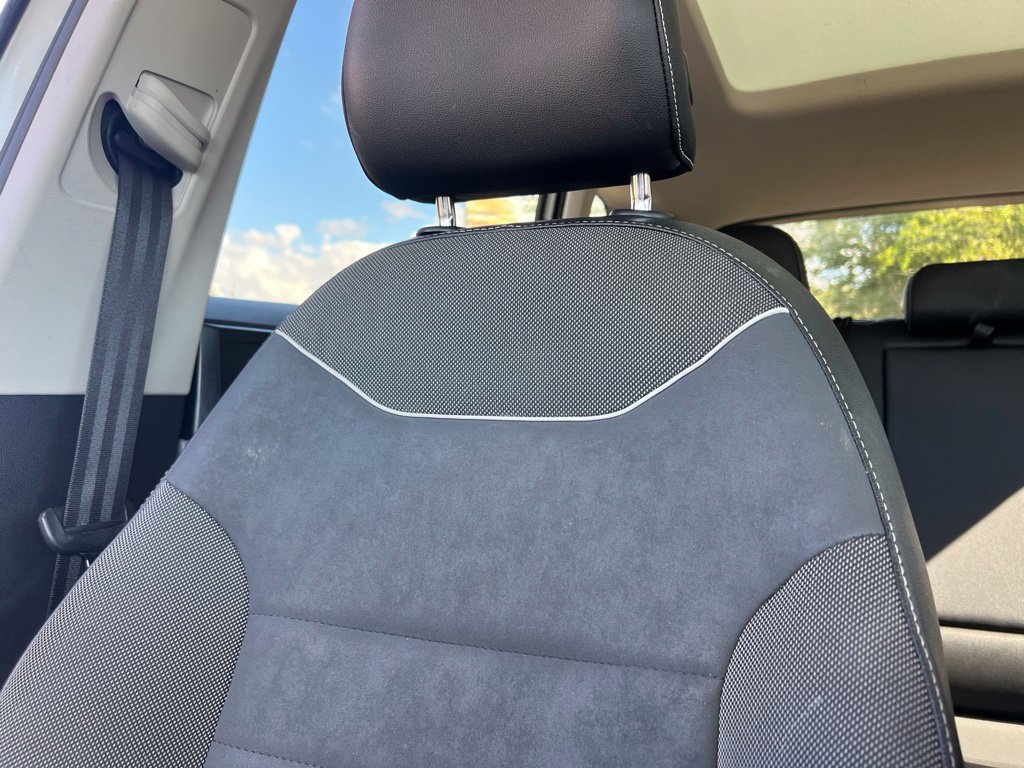 Certified 2023 Volkswagen Taos SE w/ Panoramic Sunroof Package FWD image 23