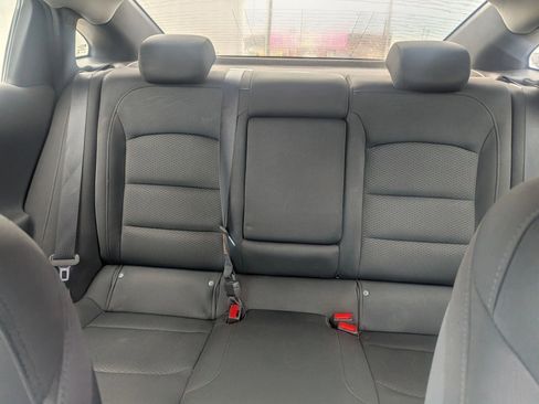 Used 2017 Chevrolet Malibu LT FWD image 17
