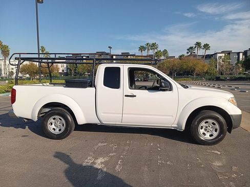 Used 2015 Nissan Frontier S image 4