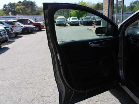 Used 2022 Ford Edge SEL AWD/4WD image 15