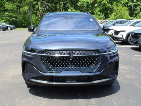 Used 2024 Lincoln Nautilus Reserve w/ Equipment Group 202A AWD/4WD image 10