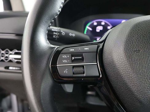 Used 2023 Honda Accord Touring image 43