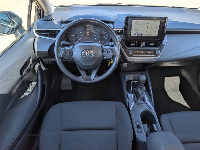 Used 2025 Toyota Corolla LE FWD image 24