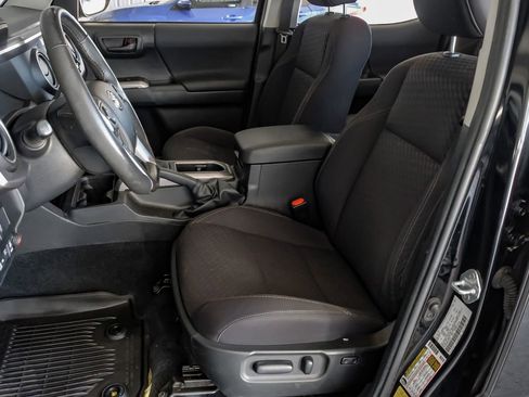 Used 2023 Toyota Tacoma SR5 w/ Trail Edition image 29