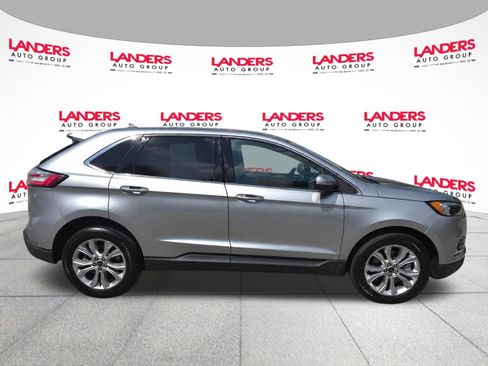 Certified 2024 Ford Edge Titanium AWD/4WD image 4