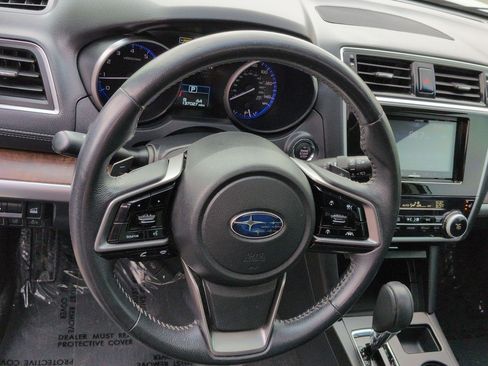 Used 2018 Subaru Outback 2.5i Limited AWD/4WD image 10