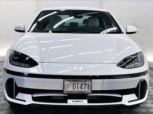Used 2025 Hyundai Ioniq 6 SEL RWD image 2