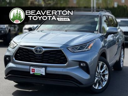 Used 2023 Toyota Highlander Limited