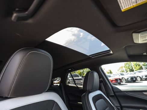 Used 2024 Chevrolet Blazer EV LT AWD/4WD image 29