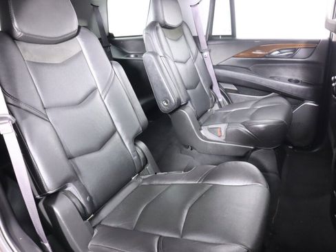 Used 2016 Cadillac Escalade Premium image 44