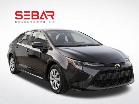 Used 2022 Toyota Corolla LE FWD image 6