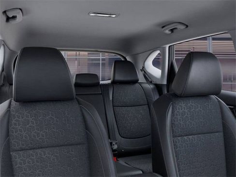 Used 2025 Kia Seltos S FWD image 27