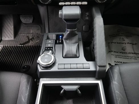 Used 2026 Toyota Tacoma SR5 image 9