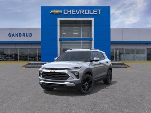 New 2026 Chevrolet TrailBlazer LT w/ Convenience Package AWD/4WD image 8
