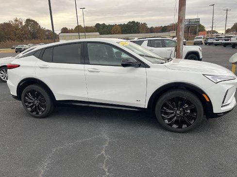 New 2026 Buick Envista Sport Touring image 9