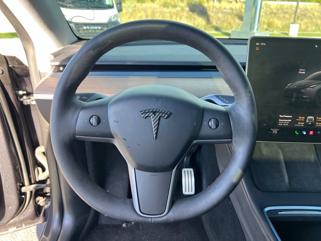 Used 2024 Tesla Model Y Performance AWD/4WD image 26