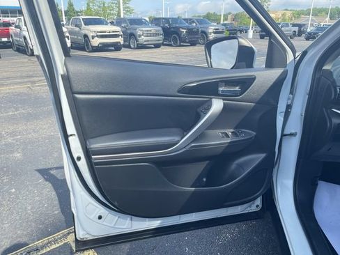 Used 2022 Mitsubishi Eclipse Cross SE FWD image 22