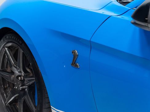 Used 2022 Ford Mustang Shelby GT500 w/ Carbon Fiber Track Pack RWD image 49