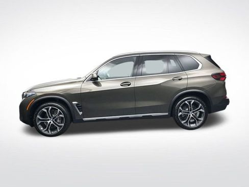 New 2026 BMW X5 sDrive40i image 8