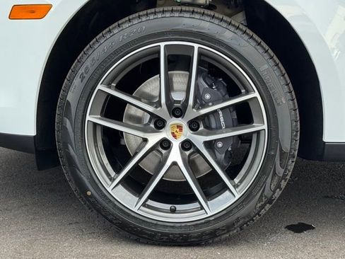 New 2026 Porsche Macan image 11