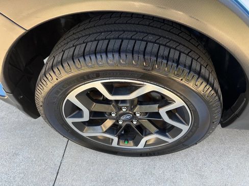 Used 2017 Subaru Crosstrek 2.0i Limited image 18