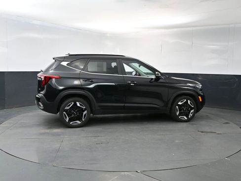 Used 2024 Kia Seltos SX AWD/4WD image 6