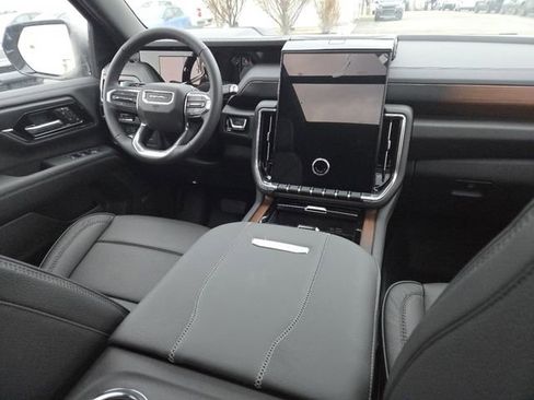 New 2026 GMC Yukon XL Denali w/ Sun & Power Step Package image 34