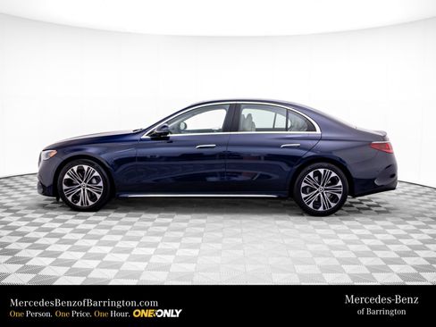 New 2026 Mercedes-Benz E 350 4MATIC Sedan image 2