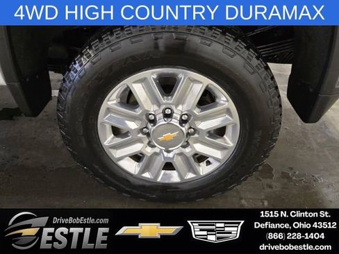 Used 2025 Chevrolet Silverado 3500 High Country w/ Technology Package AWD/4WD image 6