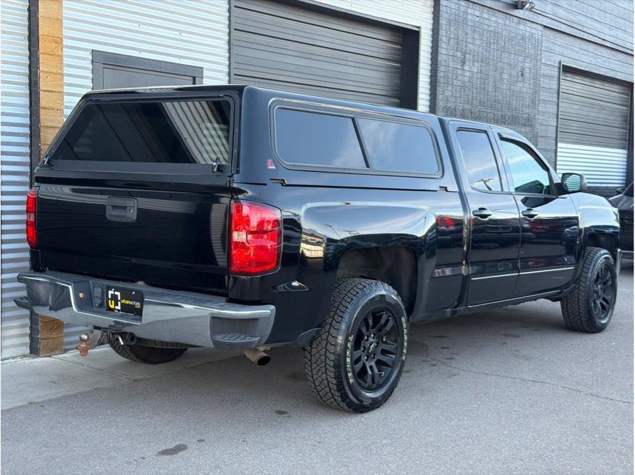 Used 2017 Chevrolet Silverado 1500 LT w/ All Star Edition AWD/4WD image 9