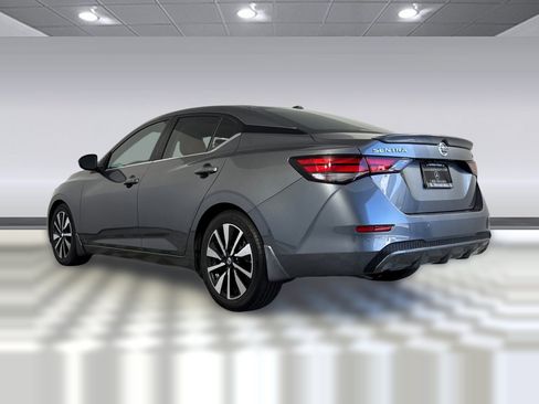 Used 2022 Nissan Sentra SV w/ SV Premium Package FWD image 3