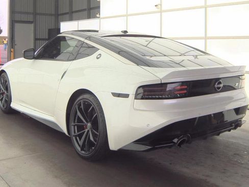 Certified 2024 Nissan Z Performance w/ Floor Mat Package image 4