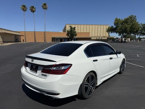 Used 2017 Honda Accord Sport Special Edition image 7