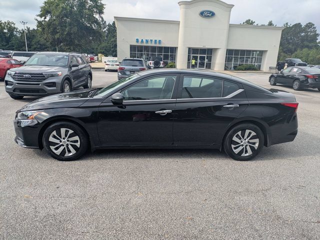 Used 2024 Nissan Altima 2.5 S FWD image 6