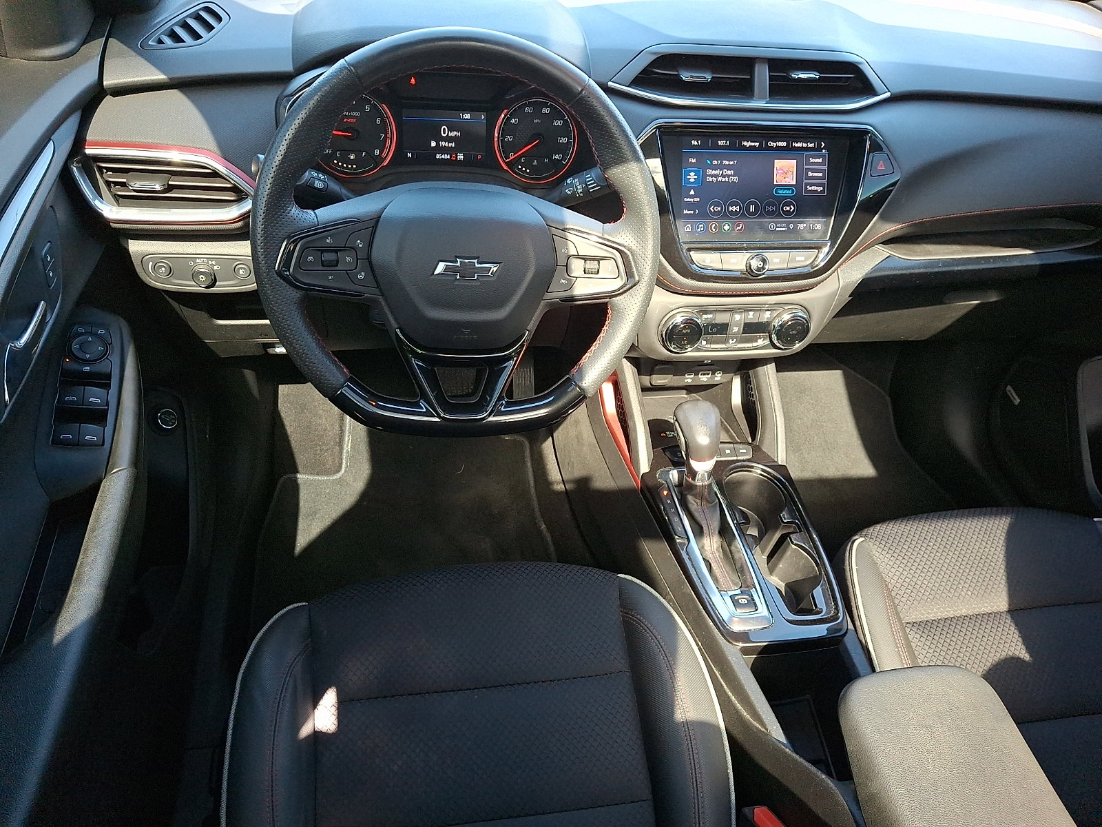 Used 2022 Chevrolet TrailBlazer RS w/ Sun and Liftgate Package AWD/4WD image 11