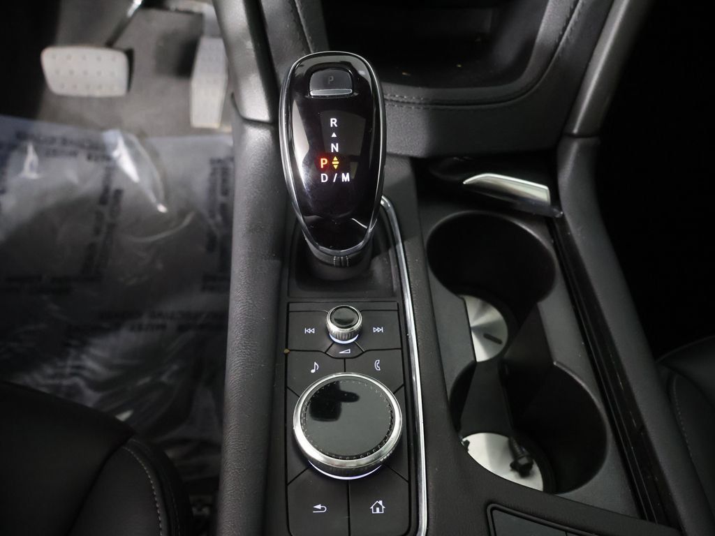 Used 2024 Cadillac XT6 Luxury w/ LPO, Floor Liner Package AWD/4WD image 46