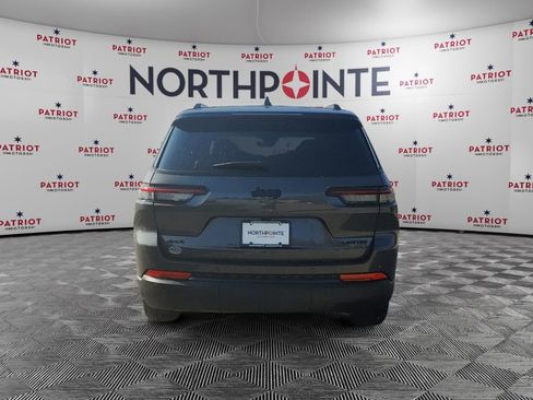 New 2025 Jeep Grand Cherokee L Limited w/ Black Appearance Package image 5