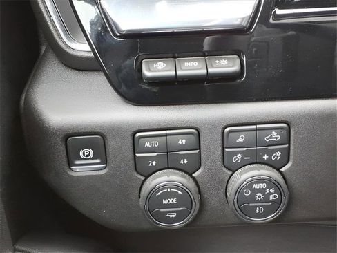 Used 2025 Chevrolet Silverado 1500 High Country w/ High Country Premium Package image 14