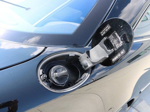 Used 2002 Mercedes-Benz CL 500 w/ CL2 Sport Pkg image 29