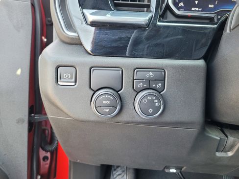 Used 2023 Chevrolet Silverado 1500 LT w/ Protection Package image 23