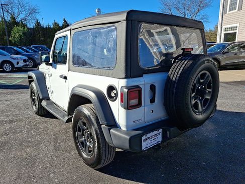Used 2023 Jeep Wrangler Sport image 7