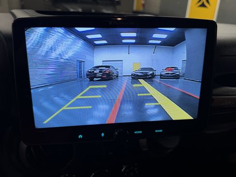 Used 2011 Jeep Wrangler Unlimited Sport image 18