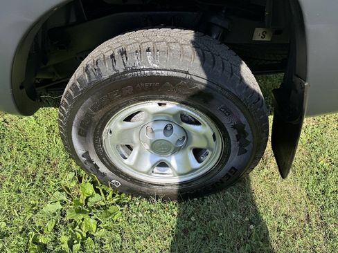 Used 2013 Toyota Tacoma 4x4 Regular Cab image 8