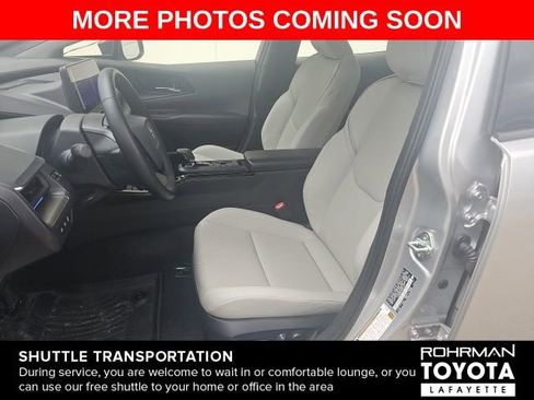 Used 2024 Toyota Prius XLE AWD/4WD image 6
