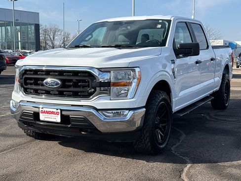 Used 2021 Ford F150 XLT image 2