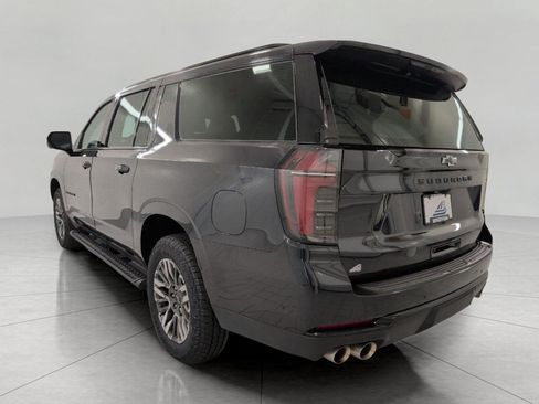 Used 2025 Chevrolet Suburban Z71 AWD/4WD image 21