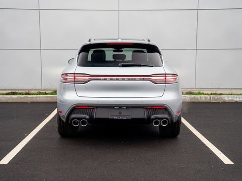 Certified 2026 Porsche Macan AWD/4WD image 7